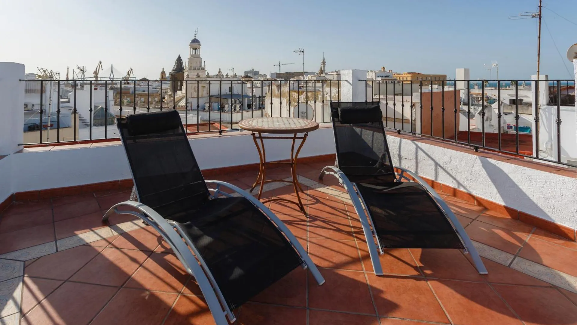 El Atico De Los Ingleses By Cadiz4Rentals (Adults Only) 0*, Cadiz